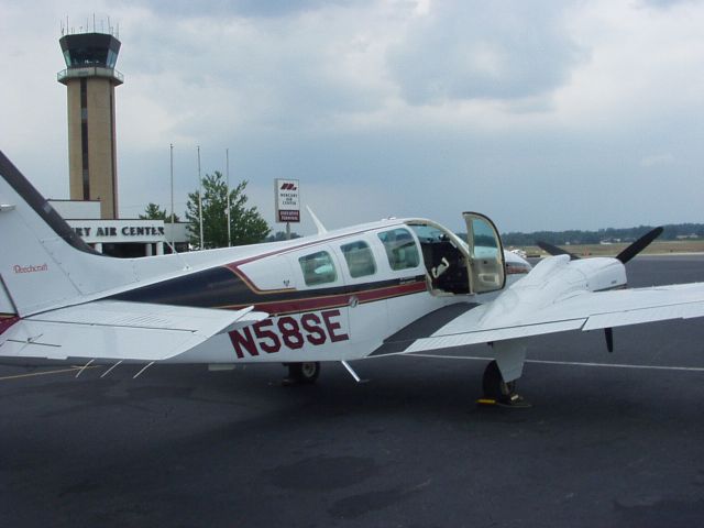 Beechcraft Baron (58) (N58SE)