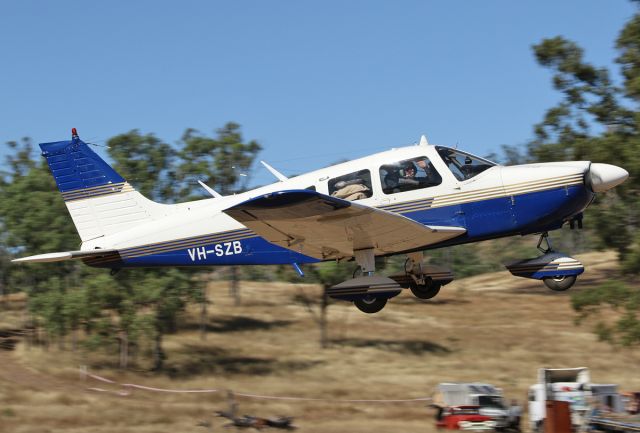 Piper Cherokee (VH-SZB)