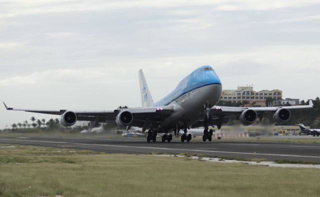 Boeing 747-400 (PH-BFL)