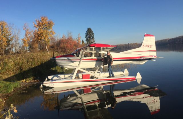 Cessna Skywagon (C-FWET) - Elinor Lake