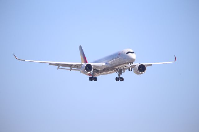 Airbus A350-900 (HL8308)