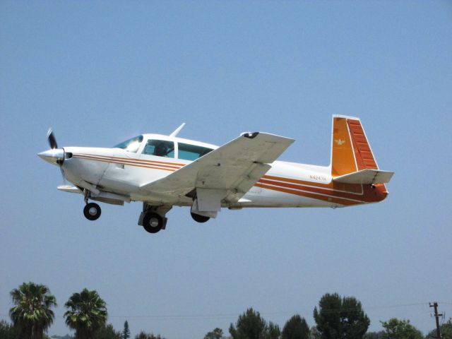 Mooney M-20 (N4247H) - Taking off from RWY 24