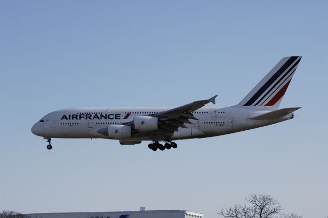 Airbus A380-800 (F-HPJG) - Final Approach to Narita Intl Airport Rwy34L on 2013/02/21