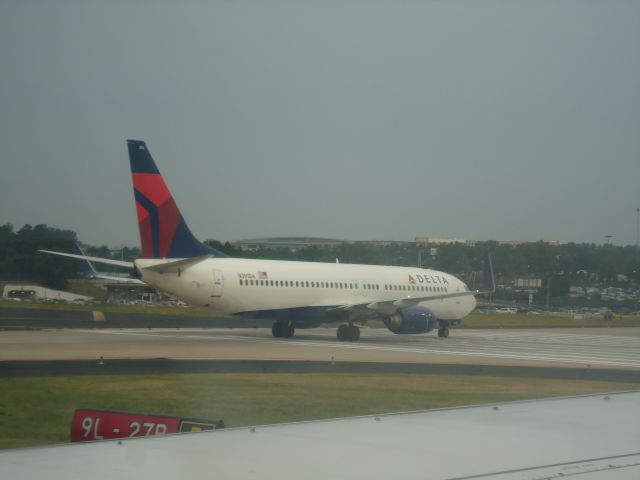 Boeing 737-800 (N391DA)