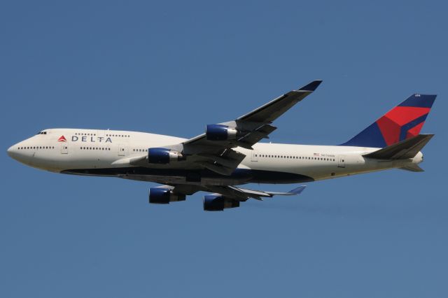 Boeing 747-400 (N676NW) - Dan Gradwohl departing off of 4-R at DTW.