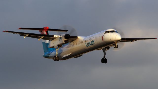 de Havilland Dash 8-100 (LX-LQA)