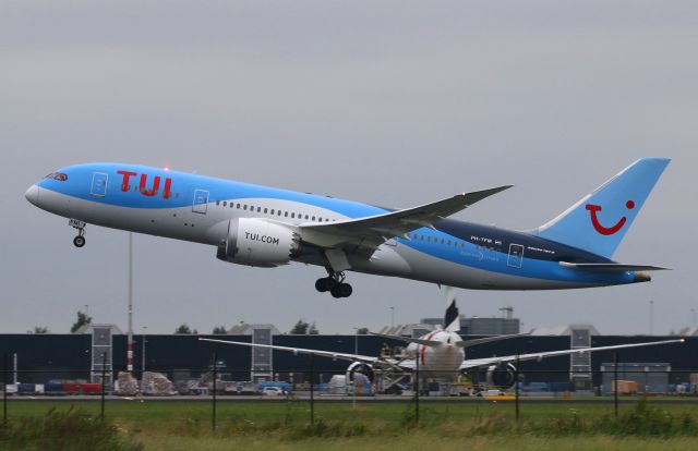 Boeing 787-8 (PH-TFM)