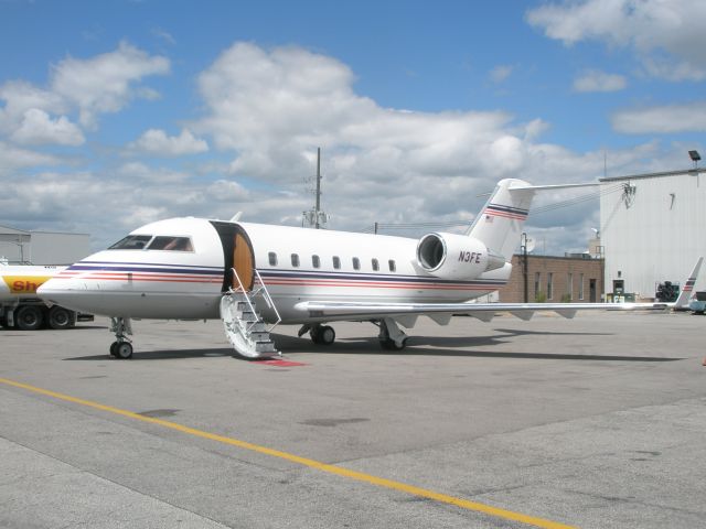 Canadair Challenger (N3FE) - Fed Ex Challenger 601 parked at Toronto.