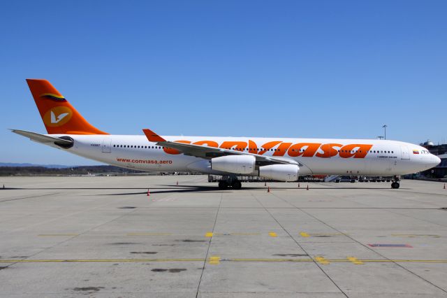 Airbus A340-300 (YV-3507)