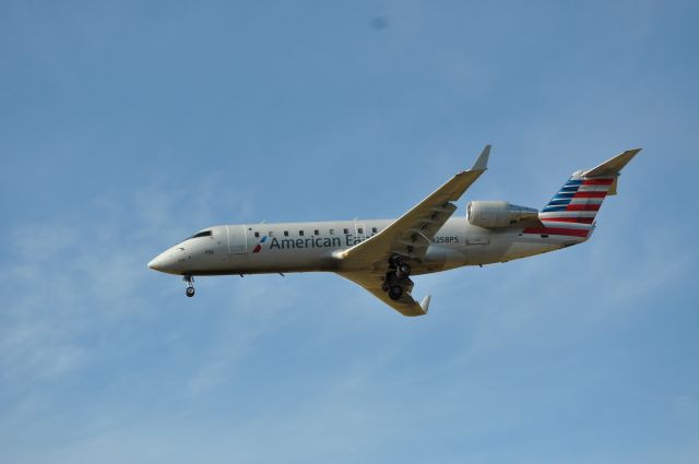 Canadair Regional Jet CRJ-200 (N258PS)