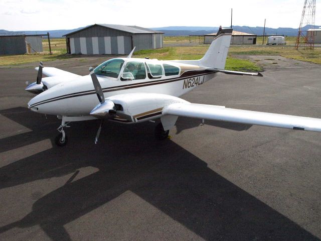 Beechcraft 55 Baron (N624LJ)