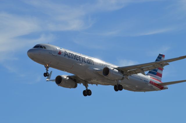 Airbus A321 — - Approach to Runway 1L October 2014