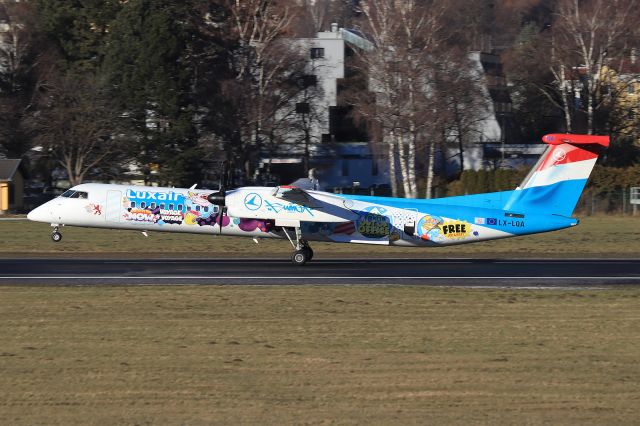 de Havilland Dash 8-400 (LX-LQA)