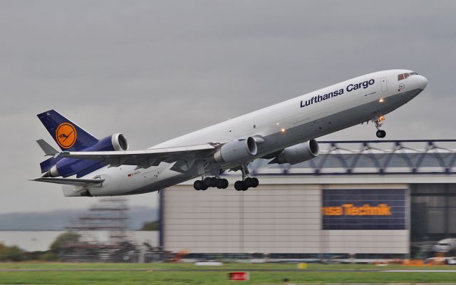 Boeing MD-11 (D-ALCL) - lufthansa cargo md-11f d-alcl dep shannon for kentucky with horses 26/10/15.