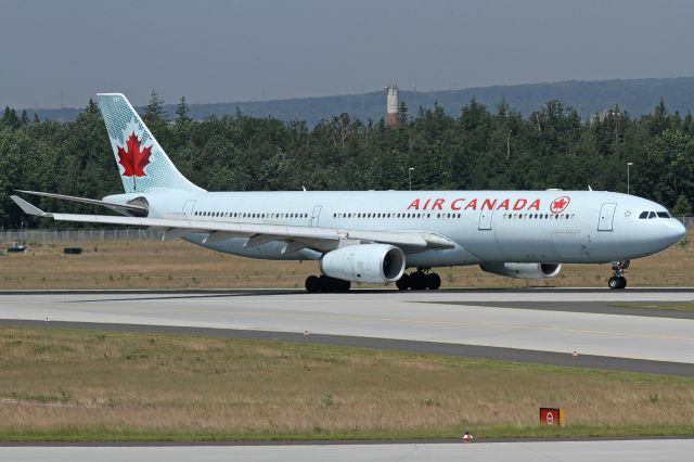 Airbus A330-300 (C-GFUR)