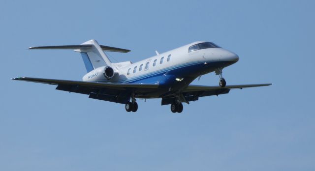 Pilatus PC-24 (N126AF) - On final is this 2018 Pilatus PC-24 in the Summer of 2019.