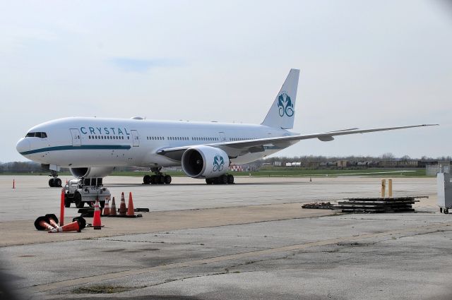 BOEING 777-200LR (P4-XTL) - No airline code for Comlux-Aruba 