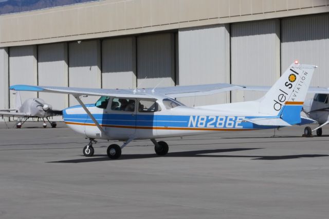 Cessna Skyhawk (N8286E)