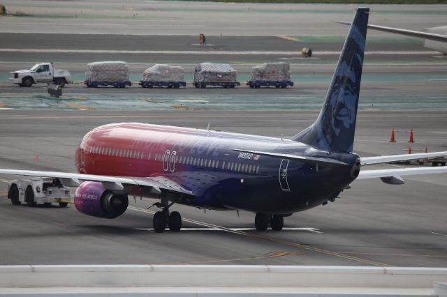 Boeing 737-700 (N493AS)