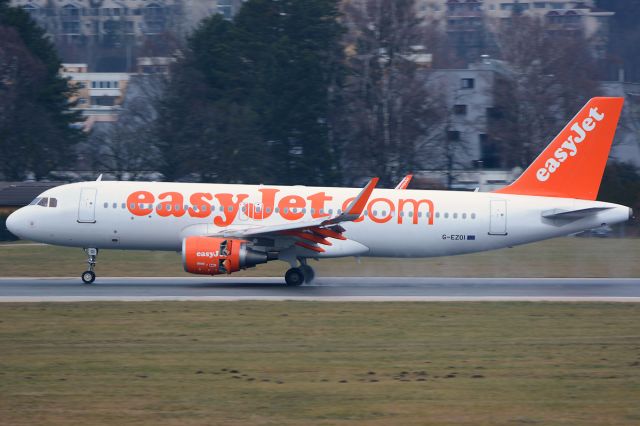 Airbus A320 (G-EZOI)