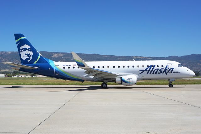 EMBRAER 175 (long wing) (N184SY) - Taxiing past me before departing for SEA