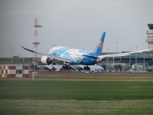 Boeing 787-8 (B-2727)