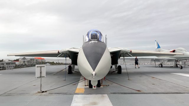 Grumman F-14 Tomcat — - 12/29/19 USS Yorktown