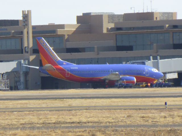 BOEING 737-300 (N622SW)