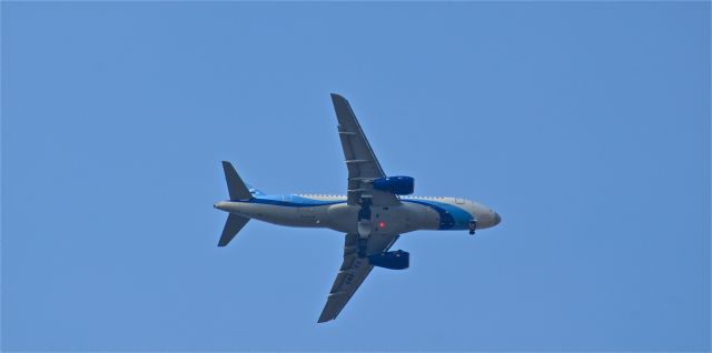 Sukhoi Superjet 100 (XA-BMO) - Sukhoi Superjet 100 on finals into MMMX