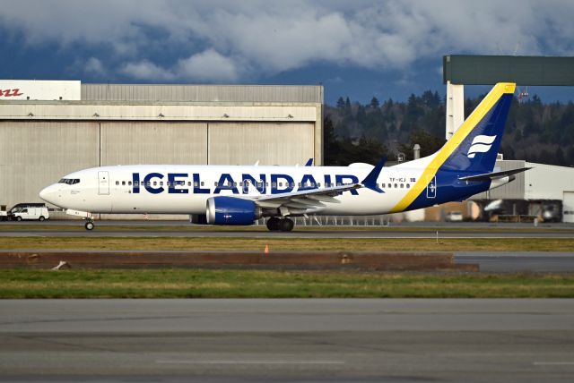 Boeing 737 MAX 8 (TF-ICJ)