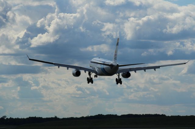 Airbus A330-200 (OE-LAJ)