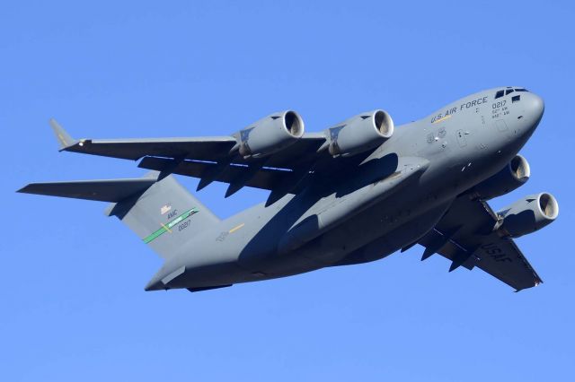 Boeing Globemaster III (10-0217) - Boeing C-17A Globemaster 3 10-0217 of the 62nd Airlift Wing based at McChord Air Force Base, Washington departed from Phoenix Sky Harbor International Airport on the morning of January 5, 2015. 