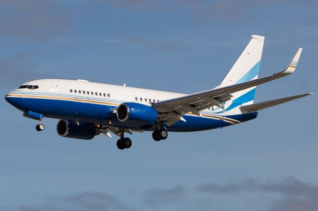 Boeing 737-700 (N889LS)