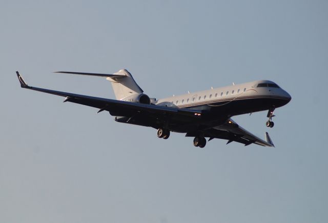 Bombardier Global Express (LX-GEX)