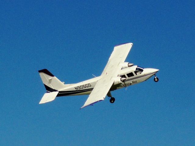 ROMAERO Islander (N905GD)