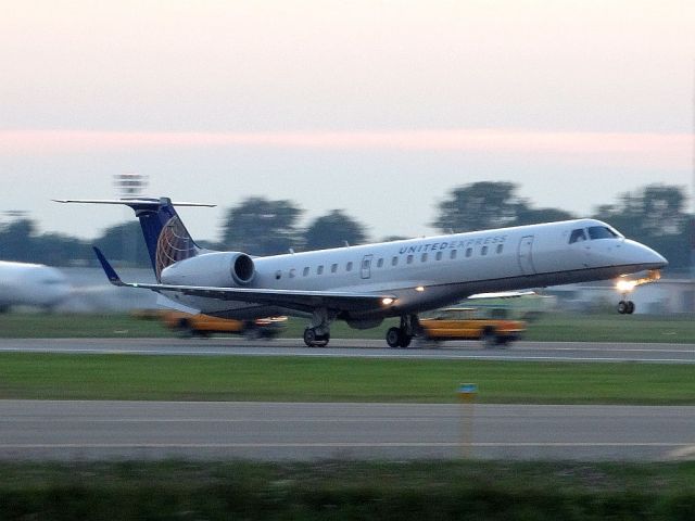 Embraer EMB-145XR (N16170)