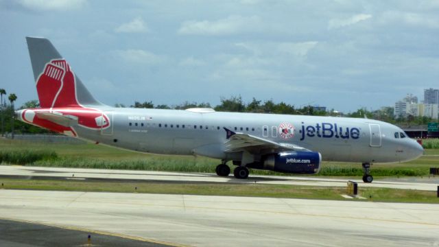 Airbus A320 (N605JB) - N605JB in Boston Red Sox Paint Scheme taxiing to RWY 8 for departure to FLL