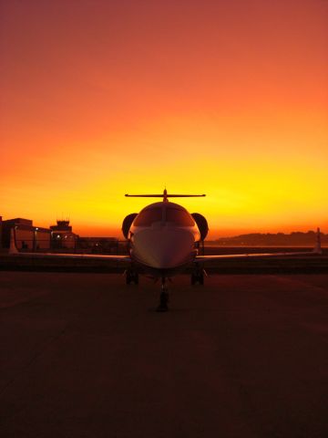 Learjet 60 (N808SK)
