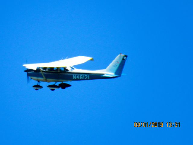 Cessna Skyhawk (N4612L)