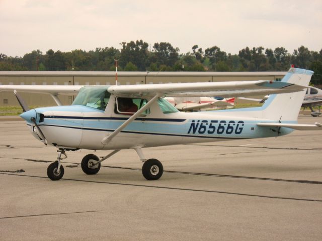 Cessna Commuter (N6566G) - PARKED AT FULLERTON