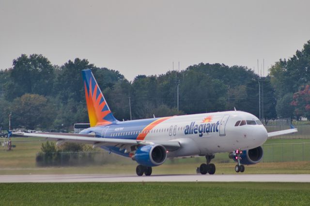 Airbus A320 (N297NV) - Flight departing Bowling Green, KY