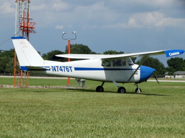 Cessna Skyhawk (N7476T)