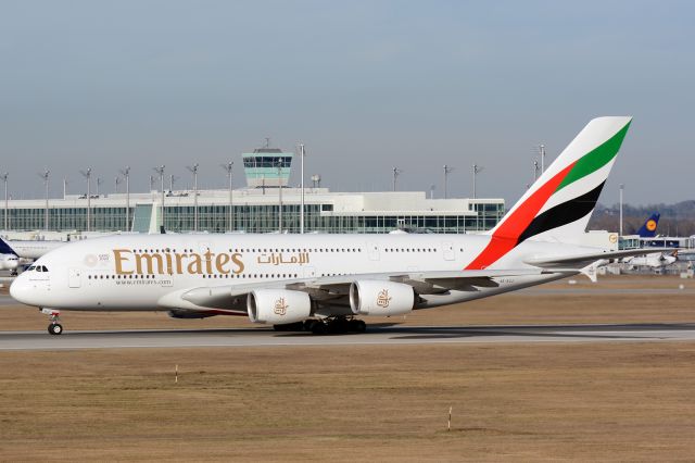 Airbus A380-800 (A6-EUJ)