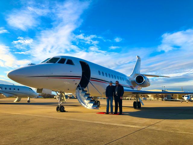 Dassault Falcon 2000 (N21J)