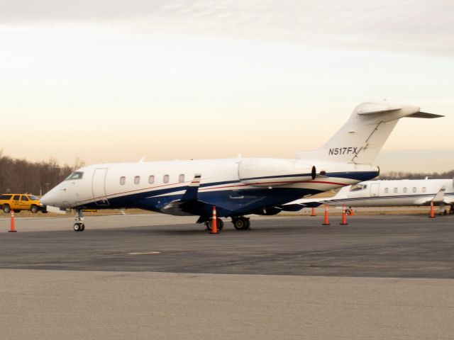 Bombardier Challenger 300 (N517FX)