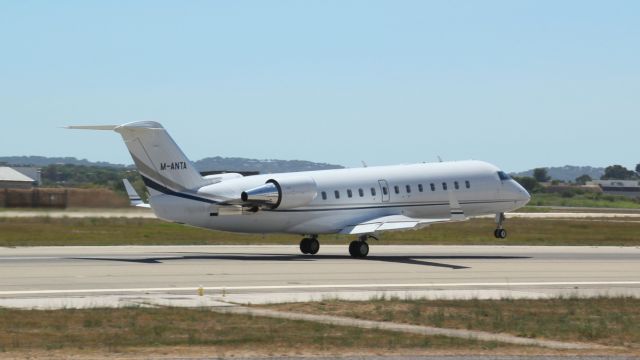 Canadair Regional Jet CRJ-200 (M-ANTA)