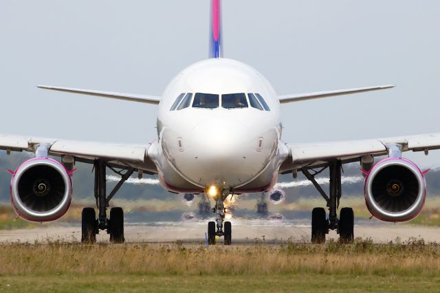 Airbus A321 (HA-LXO)