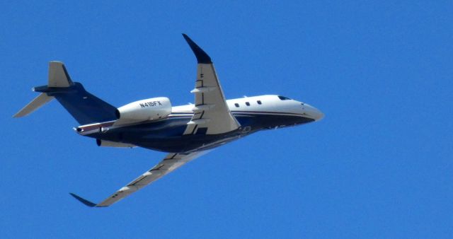 Embraer Legacy 450 (N415FX) - Shortly after departure is this 2017 Embraer 450 in the Winter of 2023.