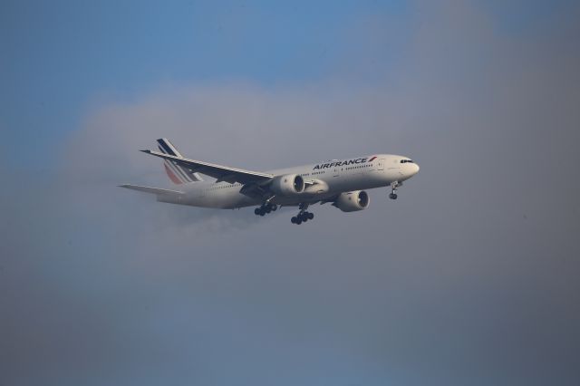 Boeing 777-200 (F-GSPJ)