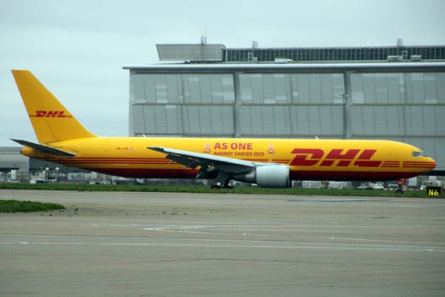BOEING 767-300 (OE-LYA) - Taxiing to Stand 614 on 28-Feb-24 operating EAT Leipzig flightBCS6700 from EHAM.